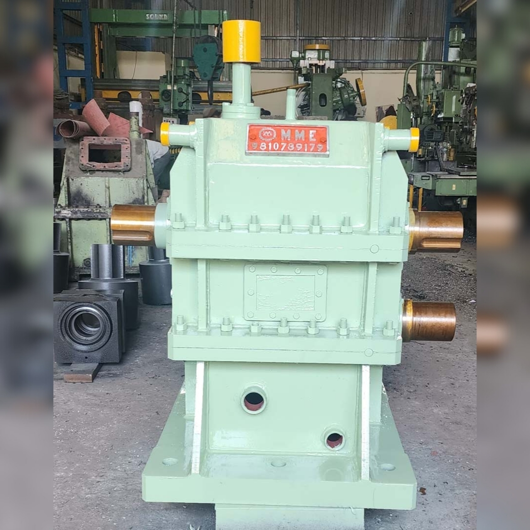 Two hi pinion gear box